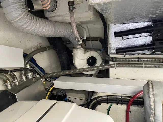Slide: The Image of Galeon 385 HTS 2018 - 52