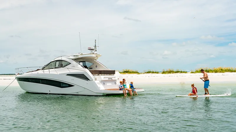 Slide: The Image of Galeon 385 HTS 2018 - 41