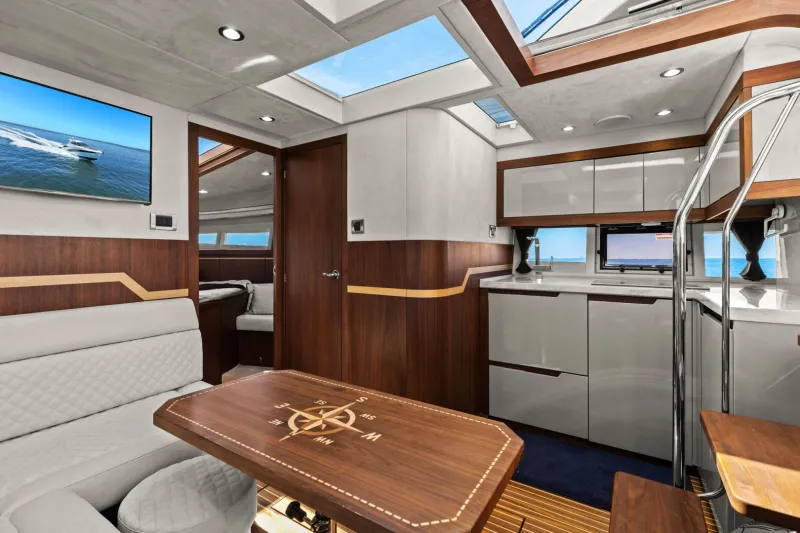 Slide: The Image of Galeon 385 HTS 2018 - 11