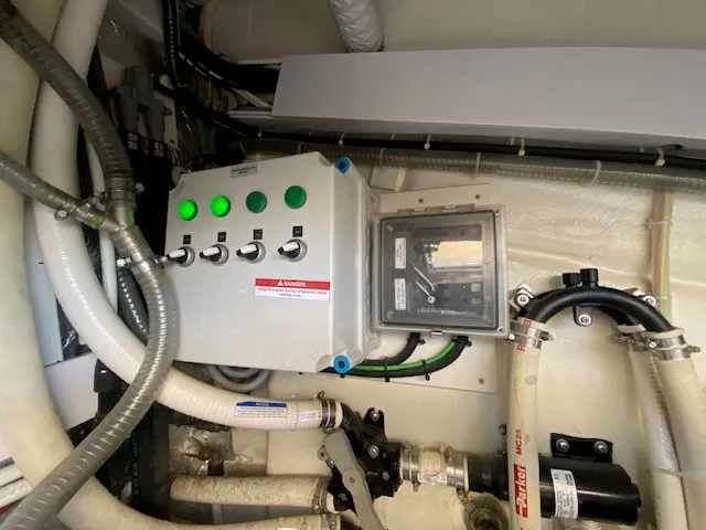 Slide: The Image of Galeon 385 HTS 2018 - 48