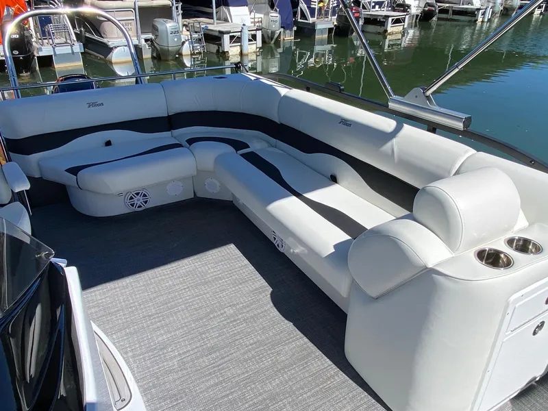 Slide: The Image of 2023 JC Neptoon Sport 23TT pontoon boat with spacious seating and cup holders. - 17