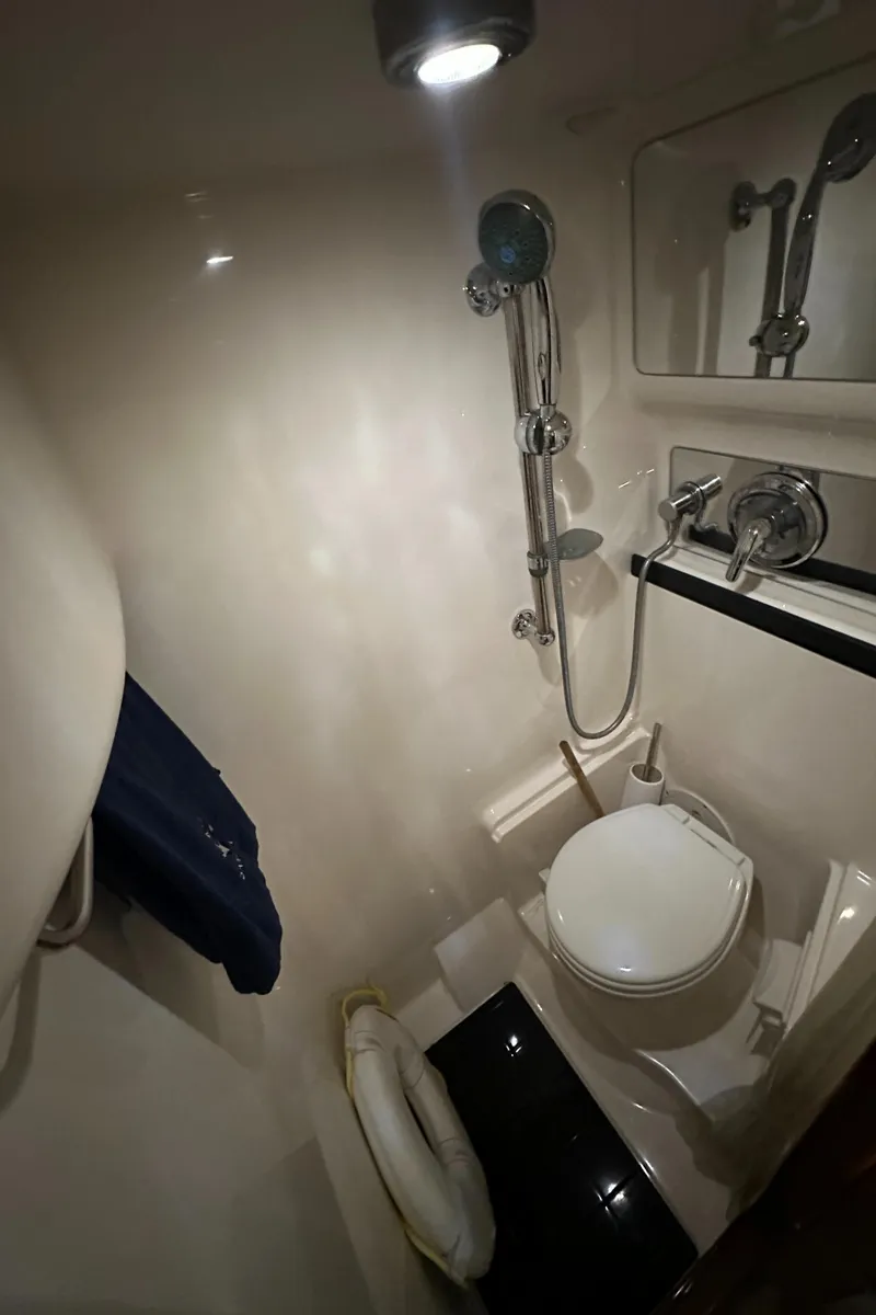 Slide: The Image of Regal Commodore 4460 2007 - 72