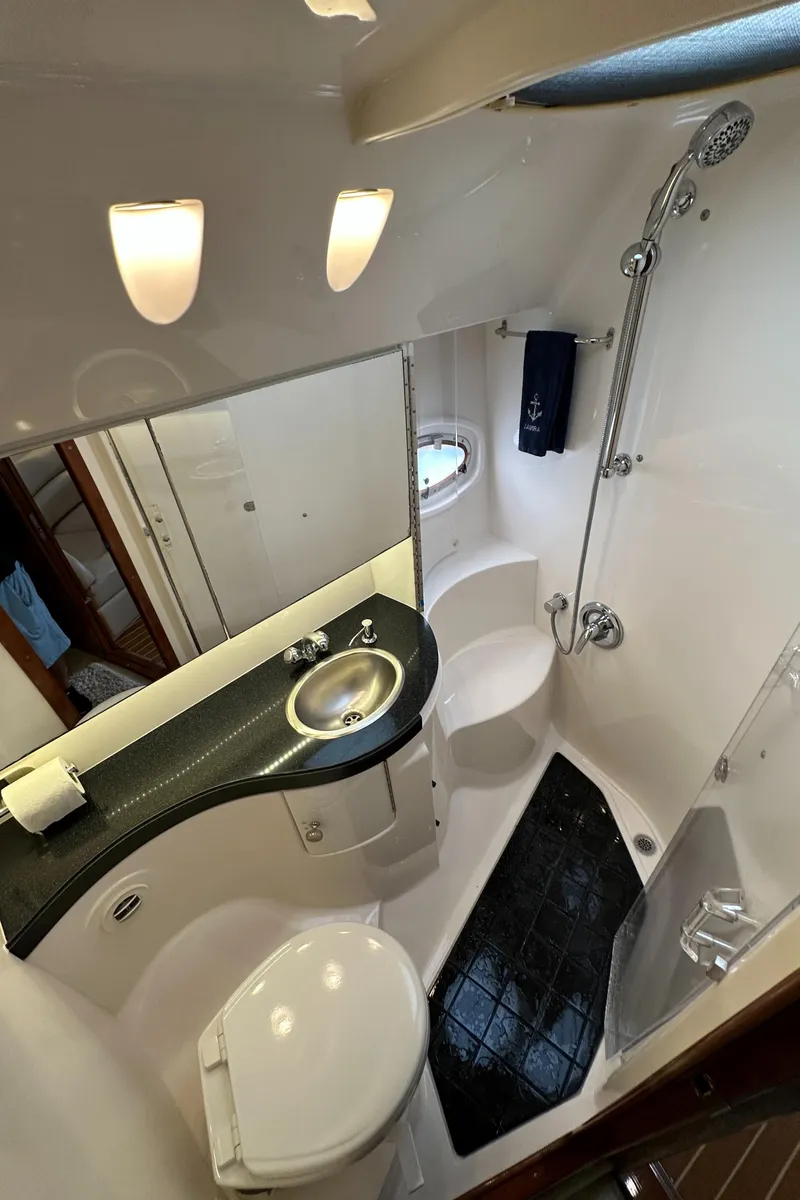 Slide: The Image of Regal Commodore 4460 2007 - 78