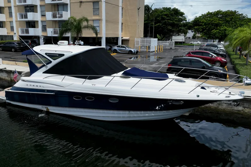 Slide: The Image of Regal Commodore 4460 2007 - 90