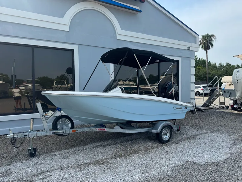 Slide: The Image of Boston Whaler 130 Super Sport 2027 - 3