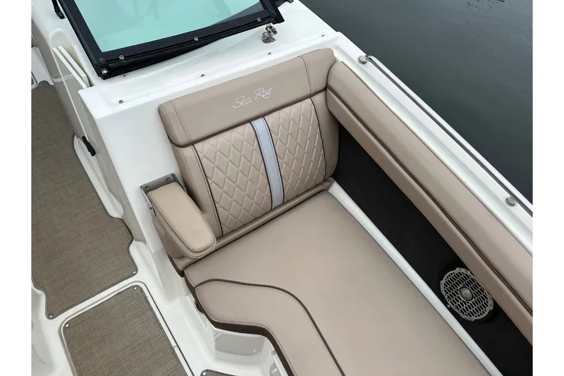 Slide: The Image of Sea Ray SDX 290 Outboard 2017 - 45