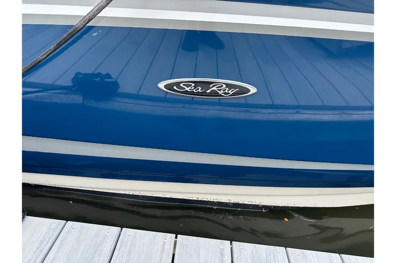 Slide: The Image of Sea Ray SDX 290 Outboard 2017 - 66