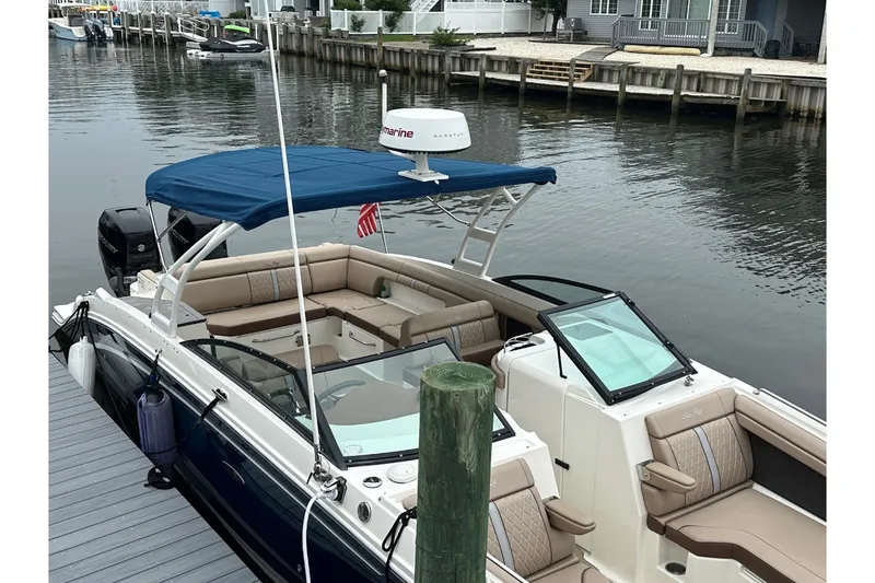 Slide: The Image of Sea Ray SDX 290 Outboard 2017 - 1