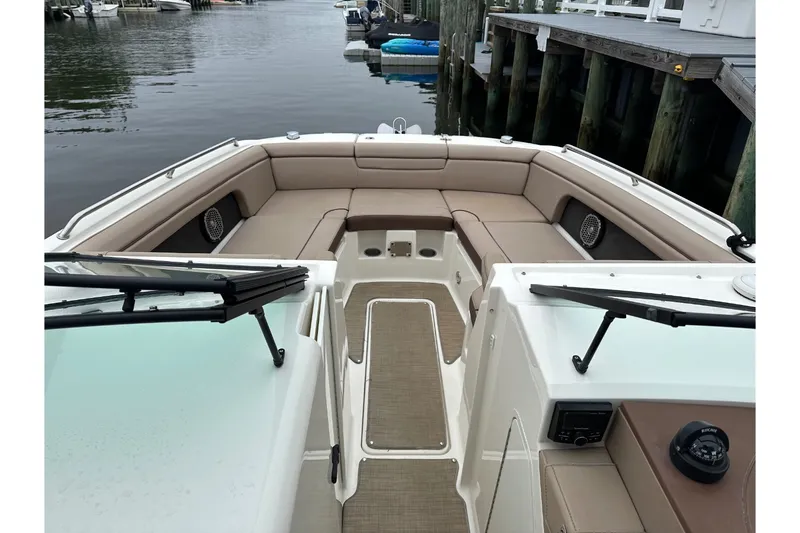 Slide: The Image of Sea Ray SDX 290 Outboard 2017 - 52