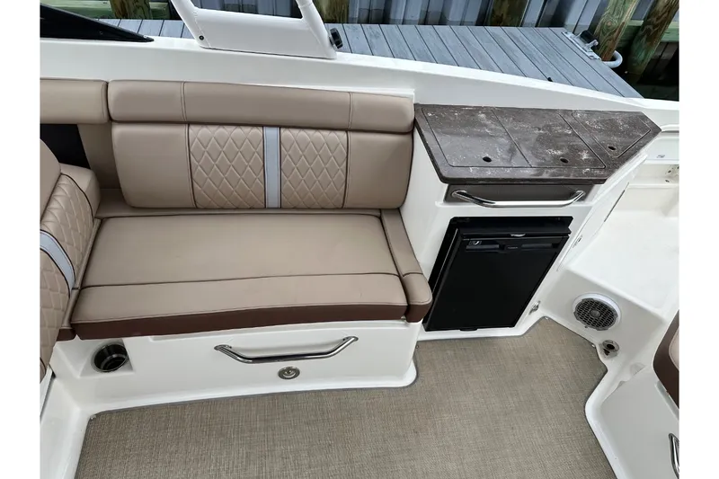 Slide: The Image of Sea Ray SDX 290 Outboard 2017 - 22