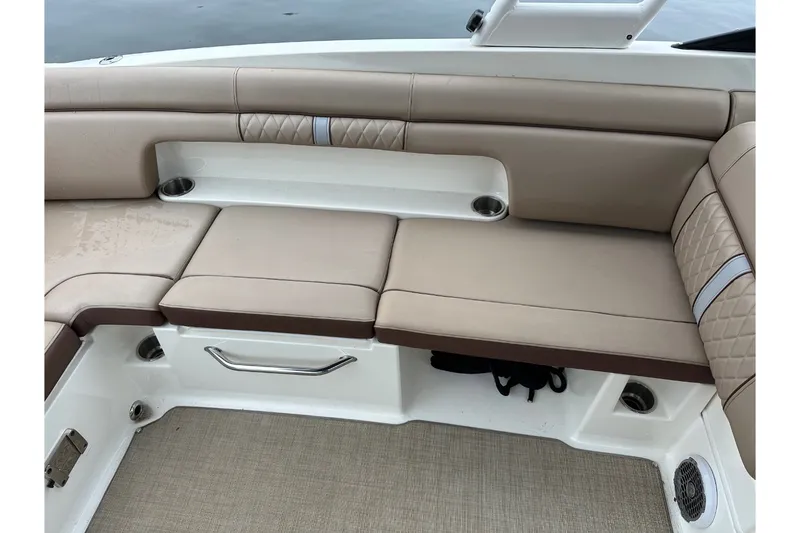 Slide: The Image of Sea Ray SDX 290 Outboard 2017 - 20