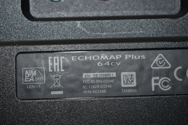 Slide: The Image of Bayliner Bowrider 185 2010 - 42