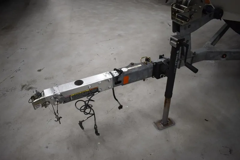 Slide: The Image of Bayliner Bowrider 185 2010 - 55