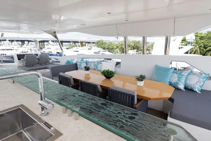 Slide: The Image of Flybridge Deck Midships - 70