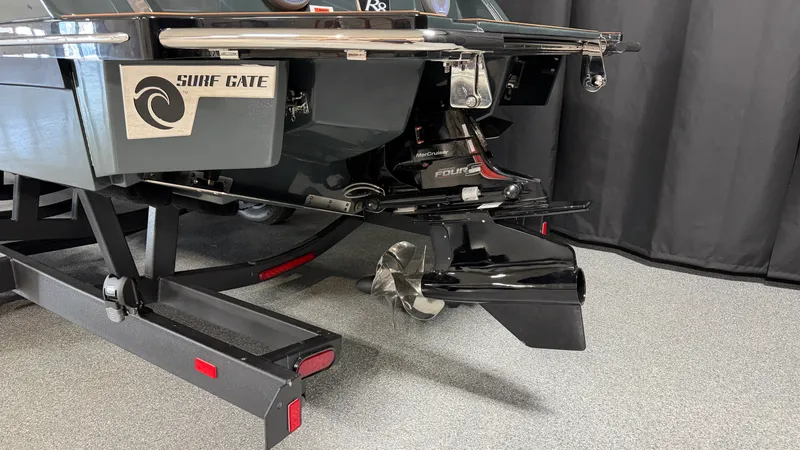 The Image of Cobalt R8 SURF 2027 - 7