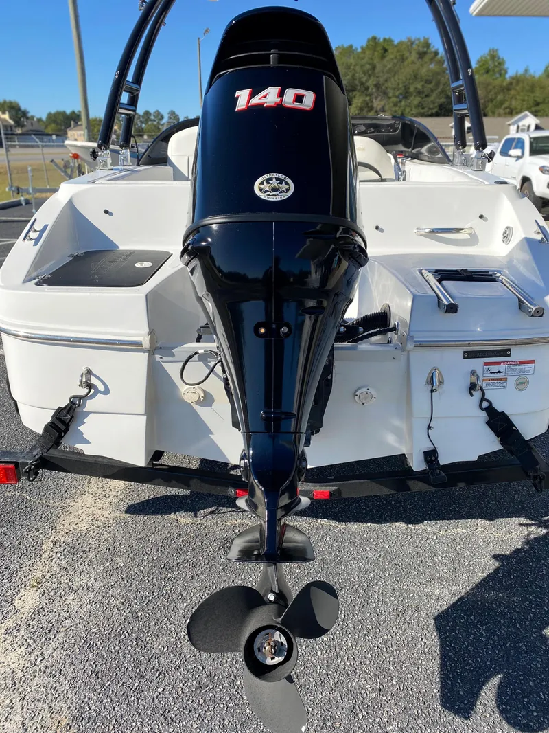 Slide: The Image of 2019 Caravelle 19 EBo Bowrider with 140 HP outboard motor. - 25