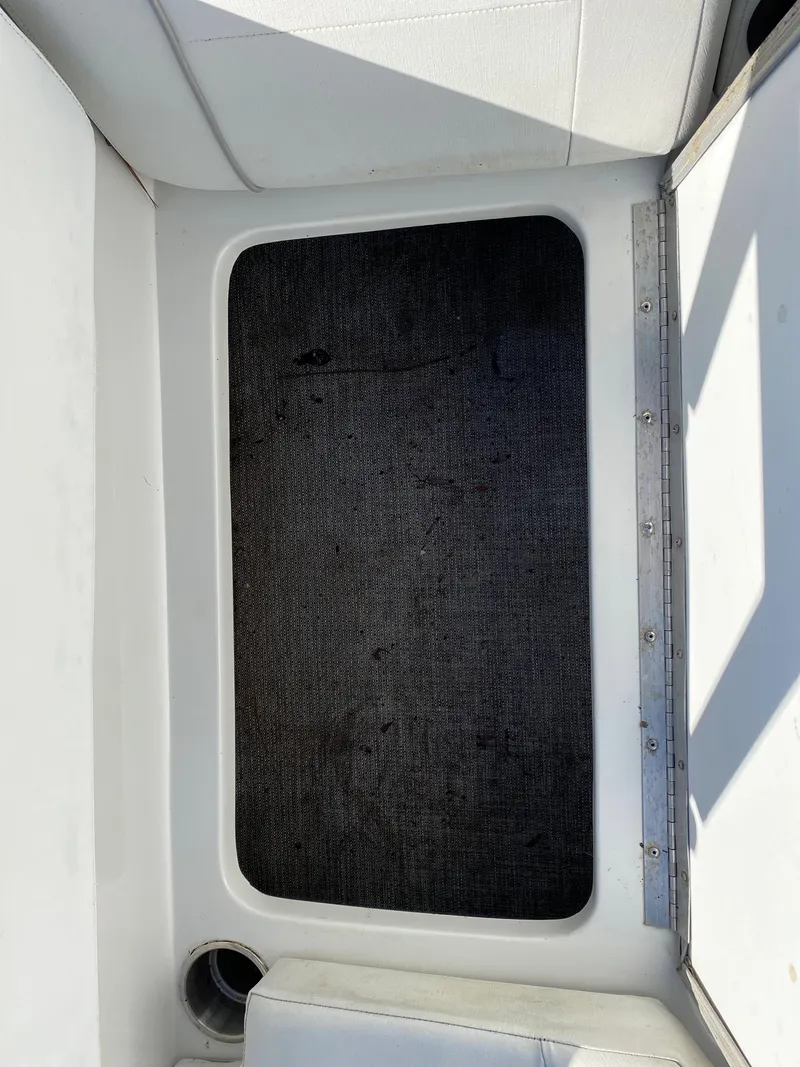 Slide: The Image of 2019 Caravelle 19 EBo Bowrider boat interior floor mat. - 9