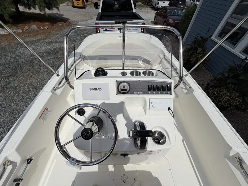 Slide: The Image of Boston Whaler 170 Montauk 2027 - 9