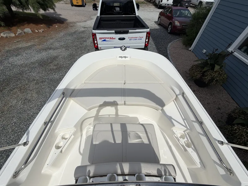 Slide: The Image of Boston Whaler 170 Montauk 2027 - 11