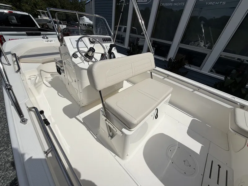 Slide: The Image of Boston Whaler 170 Montauk 2027 - 5