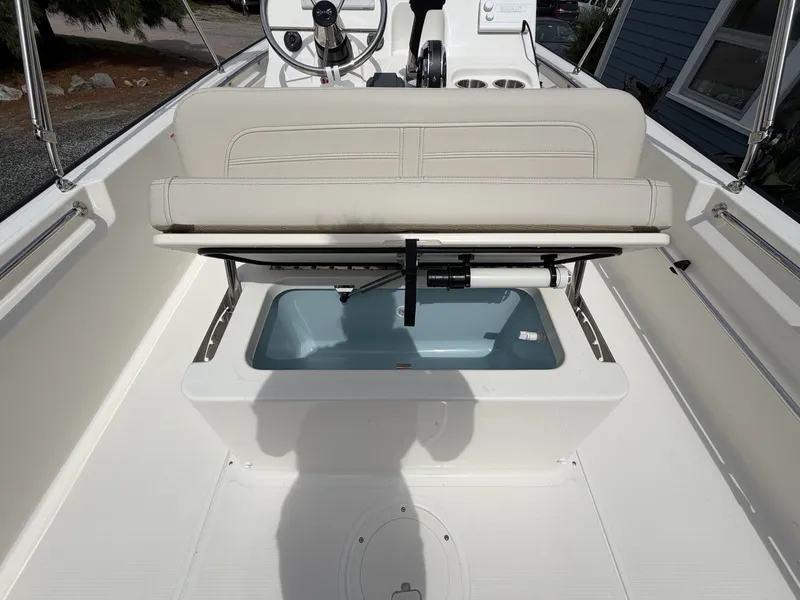 Slide: The Image of Boston Whaler 190 Montauk 2027 - 7