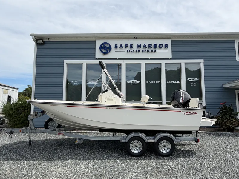 The Image of Boston Whaler 190 Montauk 2027 - 0