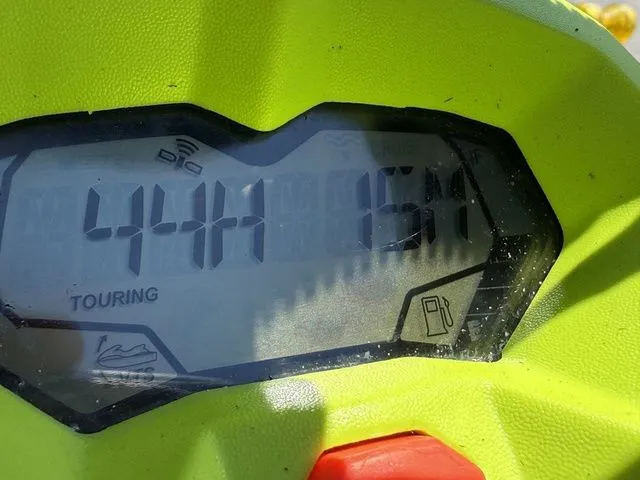 Slide: The Image of Sea-Doo Spark Trixx 2-Up Rotax 900 H.O. ACE Ibr And Au 2023 - 8