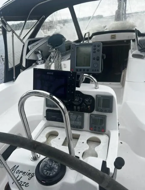 Slide: The Image of HUNTER 410 - 15