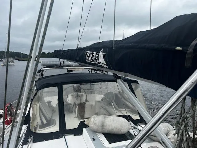 Slide: The Image of HUNTER 410 - 20