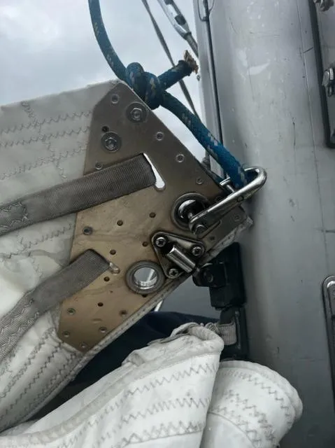 Slide: The Image of HUNTER 410 - 28