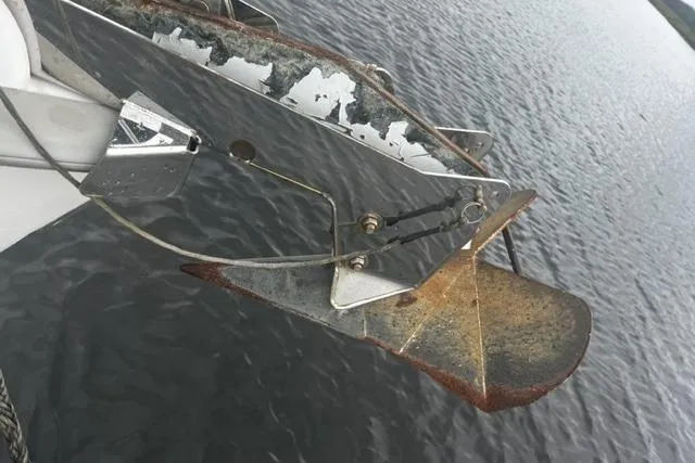 Slide: The Image of HUNTER 410 - 31