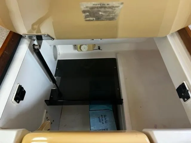 Slide: The Image of HUNTER 410 - 55