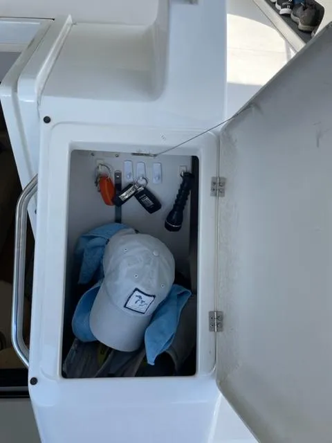Slide: The Image of Carver Yachts 356 Aft Cabin Motor Yacht 1999 - 22