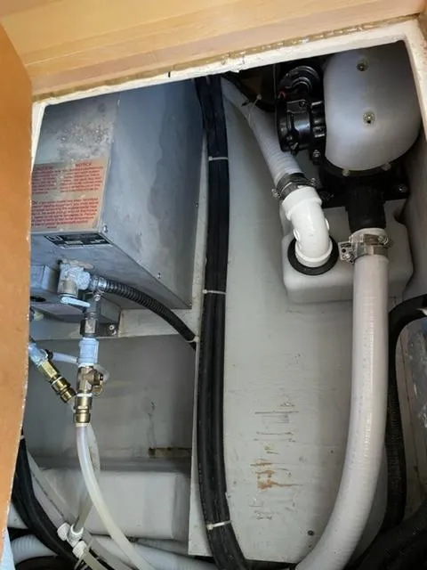 Slide: The Image of Carver Yachts 356 Aft Cabin Motor Yacht 1999 - 64