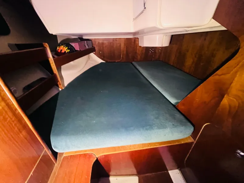 Slide: The Image of Beneteau Oceanis 351 1997 - 10