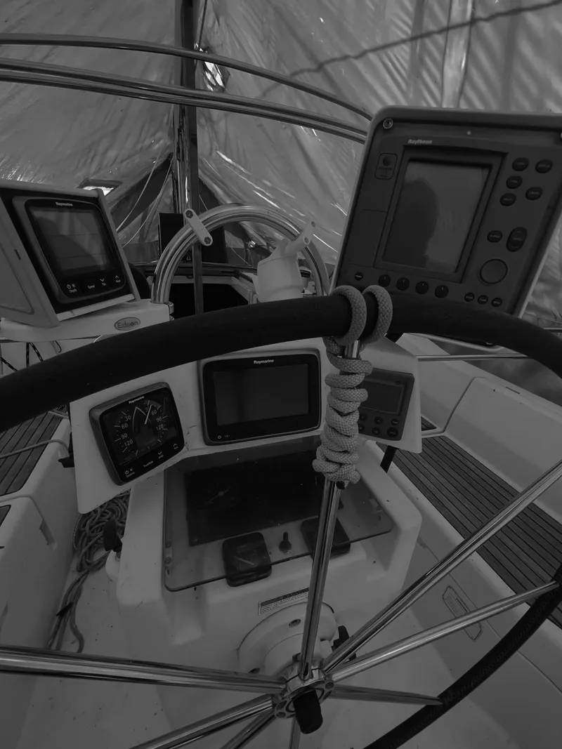 Slide: The Image of Beneteau Oceanis 351 1997 - 13