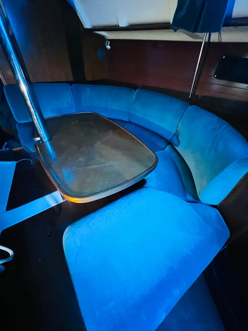 Slide: The Image of Beneteau Oceanis 351 1997 - 8