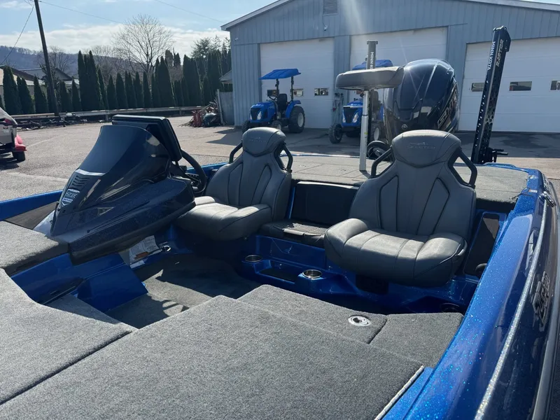 Slide: The Image of Skeeter ZXR20 2024 - 12