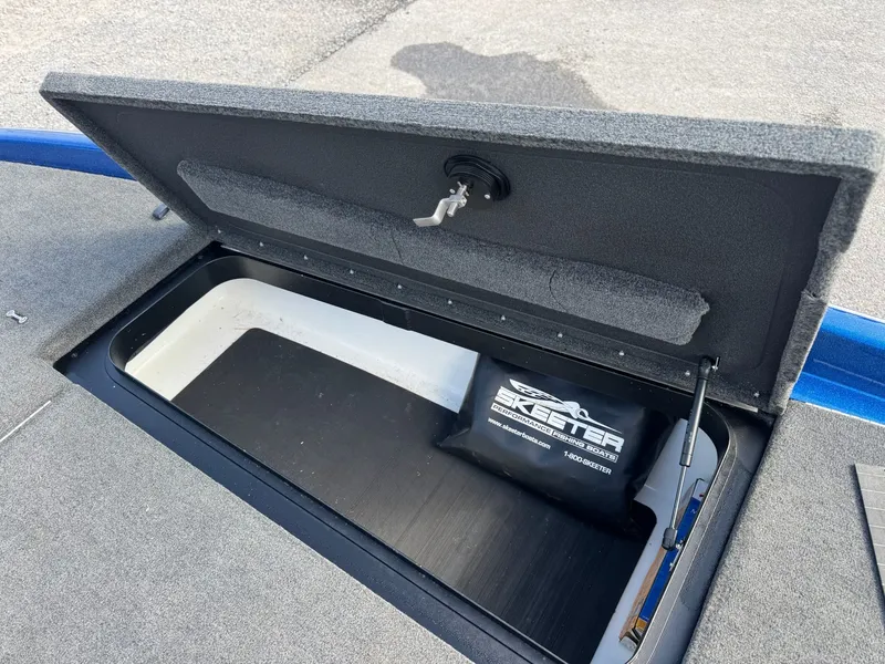 Slide: The Image of Skeeter ZXR20 2024 - 16