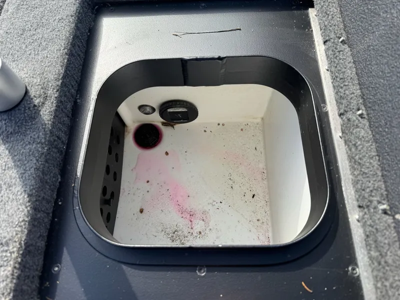 Slide: The Image of Skeeter ZXR20 2024 - 20