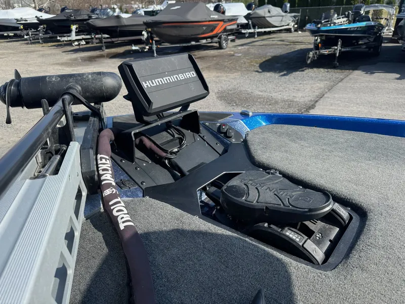 Slide: The Image of Skeeter ZXR20 2024 - 22