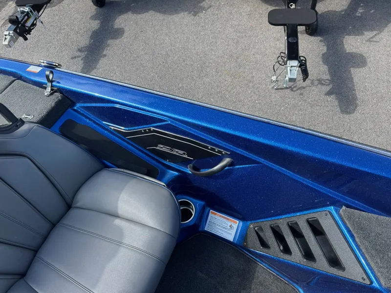 Slide: The Image of Skeeter ZXR20 2024 - 26