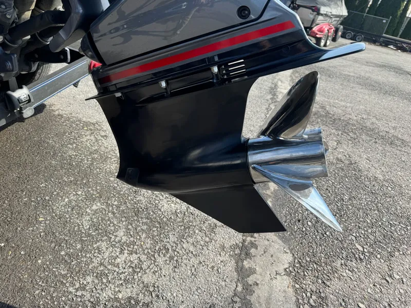 Slide: The Image of Skeeter ZXR20 2024 - 34