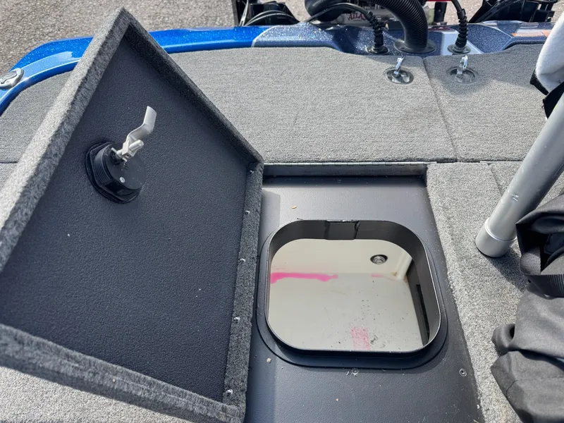 Slide: The Image of Skeeter ZXR20 2024 - 40