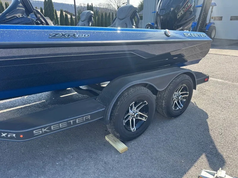 Slide: The Image of Skeeter ZXR20 2024 - 7