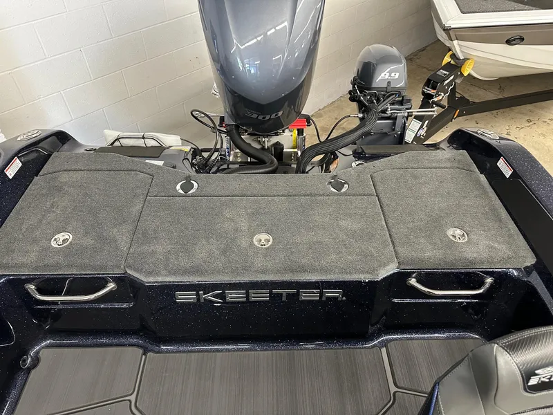 Slide: The Image of 2025 Skeeter WX2200 boat with Yamaha motor, rear deck view. - 7
