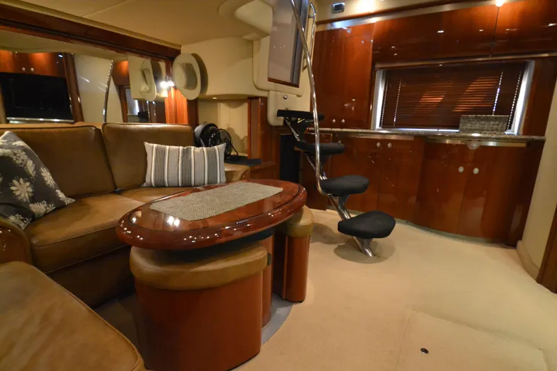 Slide: The Image of Luxurious interior of 2007 Sea Ray 520 Sundancer yacht. - 15