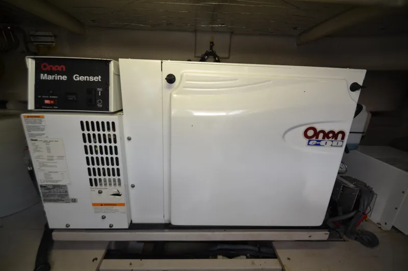 Slide: The Image of Onan marine generator in 2007 Sea Ray 520 Sundancer. - 33