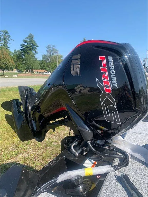 Slide: The Image of 2024 Tracker PT 195 XTE with Mercury Pro XS 115 outboard motor. - 5
