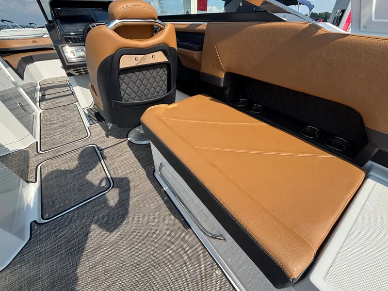 Slide: The Image of Cobalt R8 2024 - 233